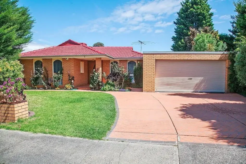 Lovely 4 Bedroom Family Home - Perfect Location!