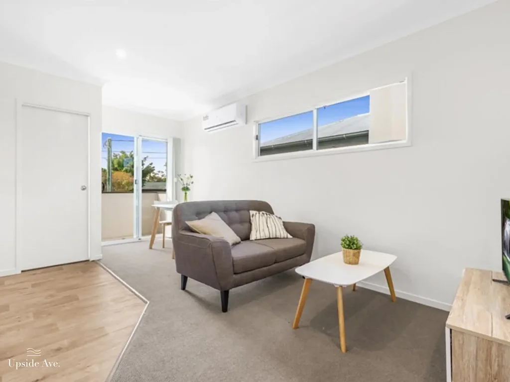 Modern Studio Living by the Coast- Fully Furnished!