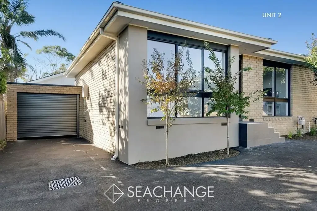 Beachside Living in a Prime Mornington Location