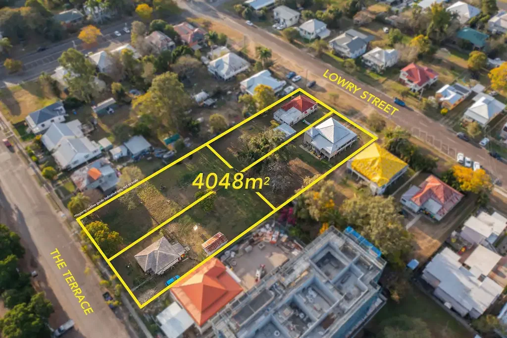 North Ipswich 9房 绝佳开发机会 - 把握良机！！ OUTSTANDING DEVELOPMENT OPPORTUNITY - STAKE YOUR CLAIM !!