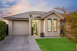 142 North Parade, Underdale