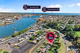 12 Riverview Avenue, East Devonport