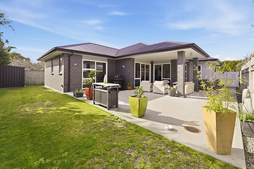 Papamoa 3Zimmer PRIVATE , MODERN AND PERFECTLY POSITIONED.
