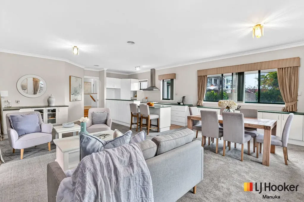 Red Hill 4房  Generous Family Living with Studio & Multiple Living Zones