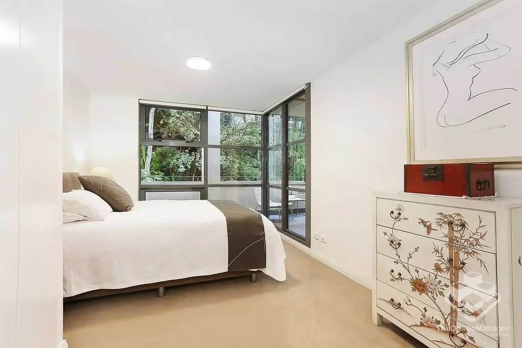 IMAGINATIVELY SPACIOUS (97m2 APPROX) & STYLISH MODERN LIFESTYLE