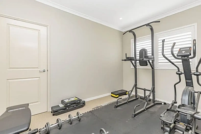 Joondalup 3ਬੈੱਡਰੂਮ Top Floor Living with Bushland Views, Vacant End of October