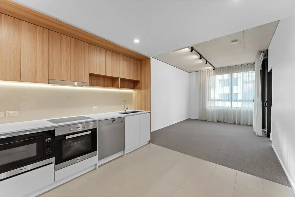 Beautiful 1 Bedroom Apartment in Kingston