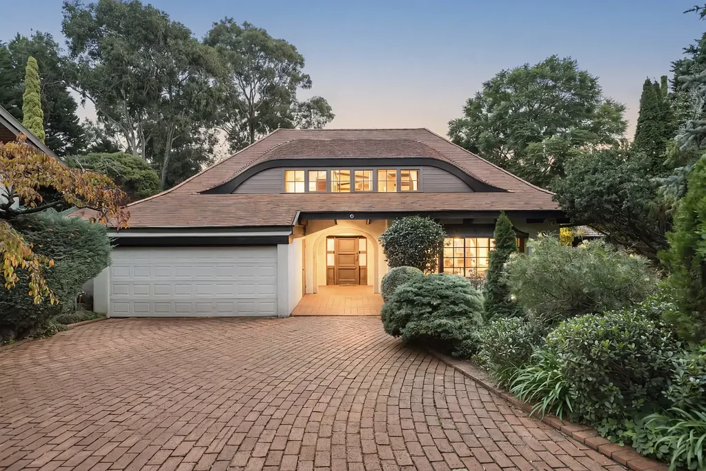 Templestowe 4Kwarto Traditional Elegance in an Exclusive Pocket