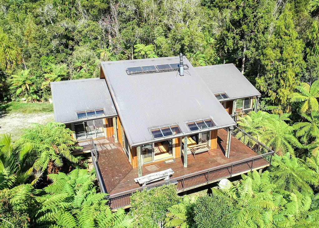 Seddonville 2房  A Hidden Gem With Panoramic Views