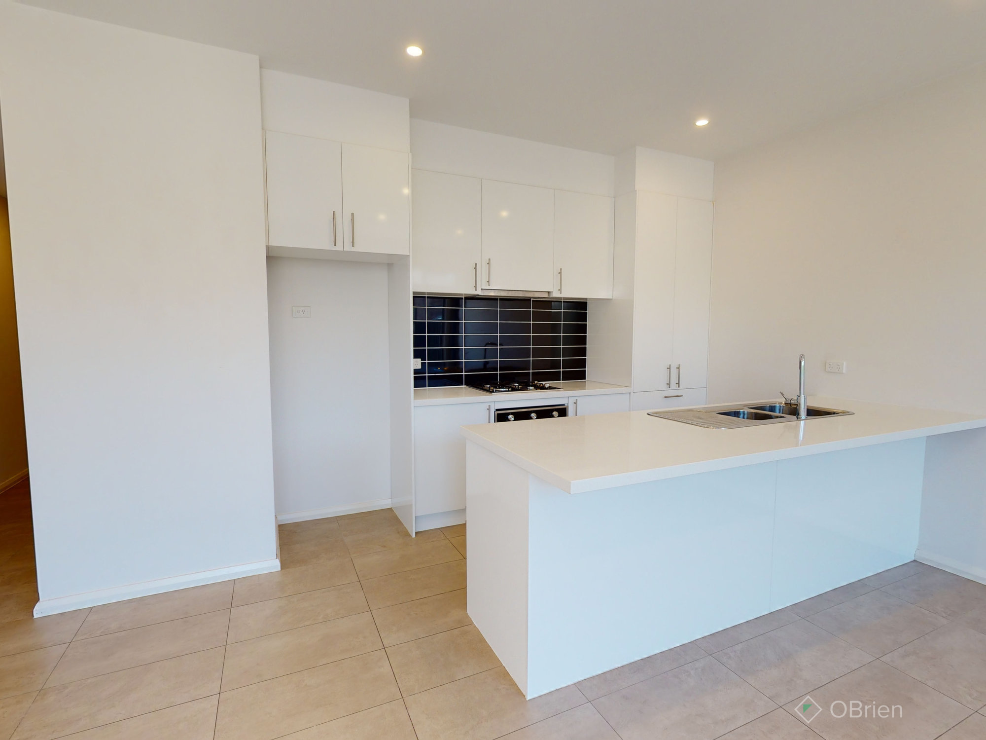 UNIT 8 14-15 HAZELMERE AV, CRANBOURNE WEST VIC 3977, 0部屋, 0バスルーム, Townhouse