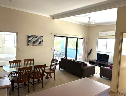 11/14 Morehead Street, South Townsville, Townsville, 3 રૂમ, 2 બાથરૂમ, House