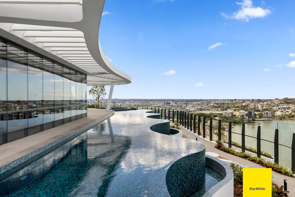 Luxury Two-Bedroom Apartment - Quay Waterfront, Newstead