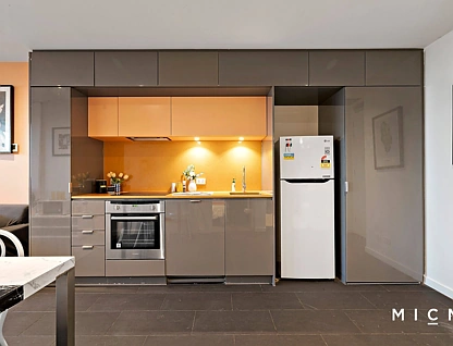 2516/551 Swanston Street, Carlton, Melbourne CBD, 2部屋, 1バスルーム, Apartment