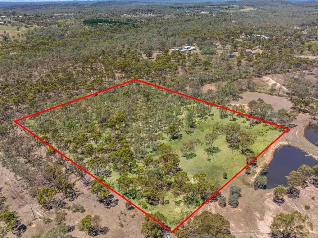 Heathcote  Why Have 1000 Sq.m. When You Can Have 10 Acres