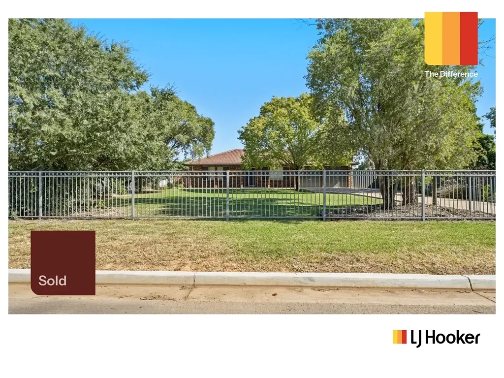 Narromine 4ਬੈੱਡਰੂਮ Charming Family Home in Narromine - Your Dream Awaits!