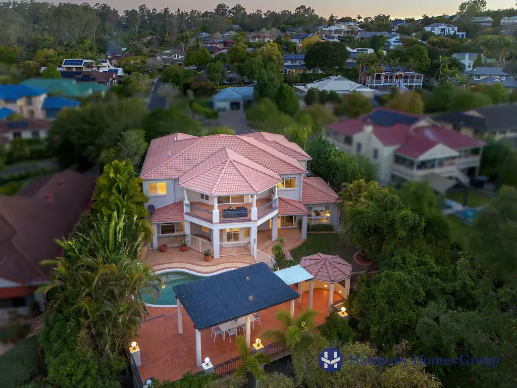 18 Jamieson Place, Brookfield, QLD 4069