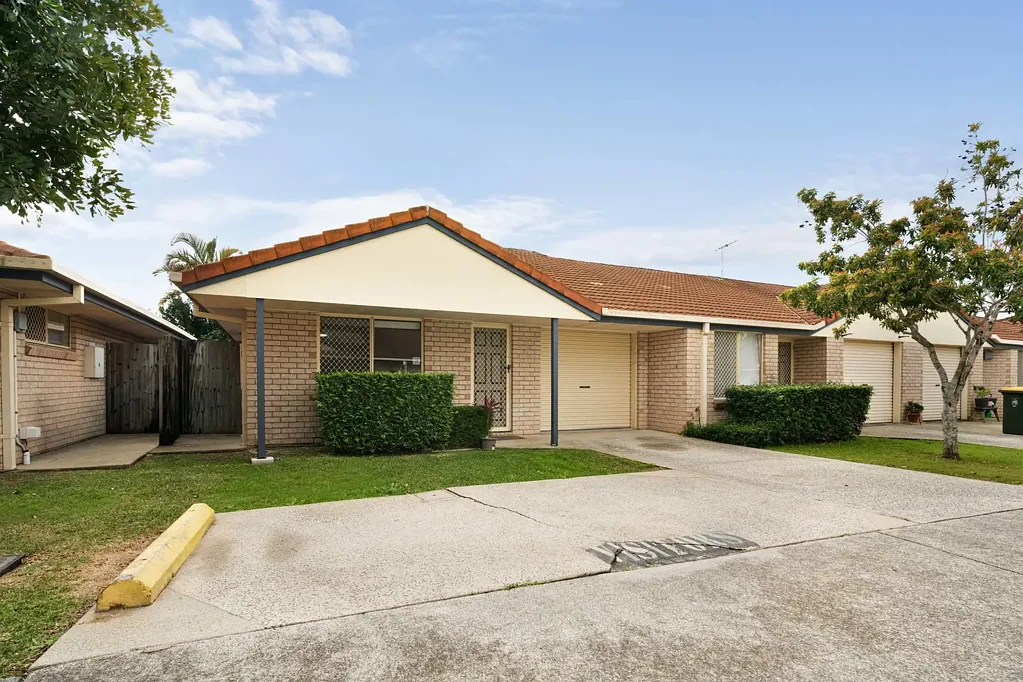 Taigum 3Zimmer Contemporary Villa Living in a Sought-After Complex