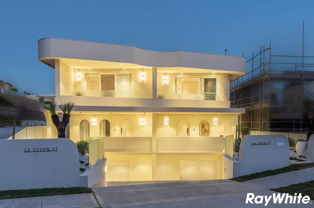 Brand New Prestige Riverside Living