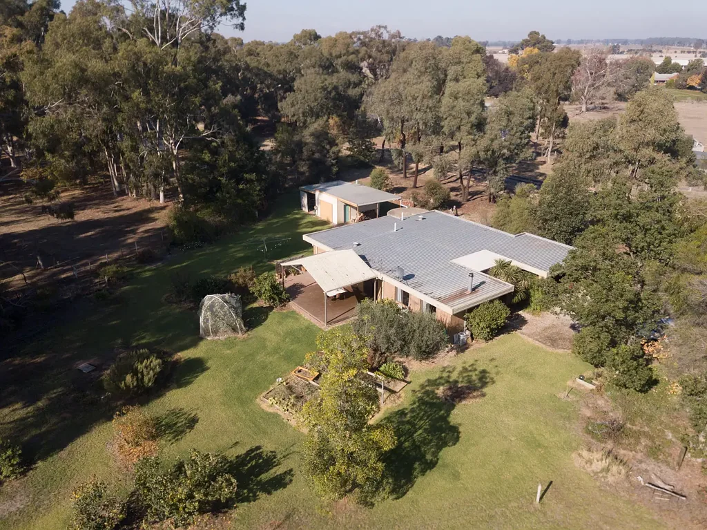 10 Gowrie Park Road, Tatura, VIC 3616