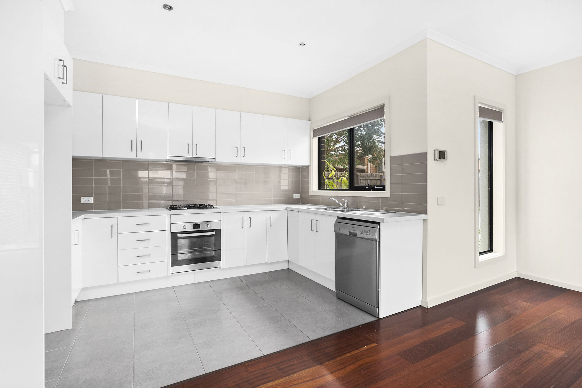 9 KIONGA ST, CLAYTON VIC 3168, 0 chambres, 0 salles de bain, Townhouse