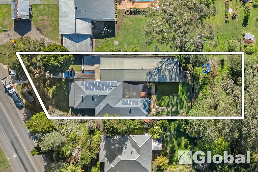Cooranbong 4Habitaciones Exceptional Family Living with Unmatched Garaging & Secure Gated Entry