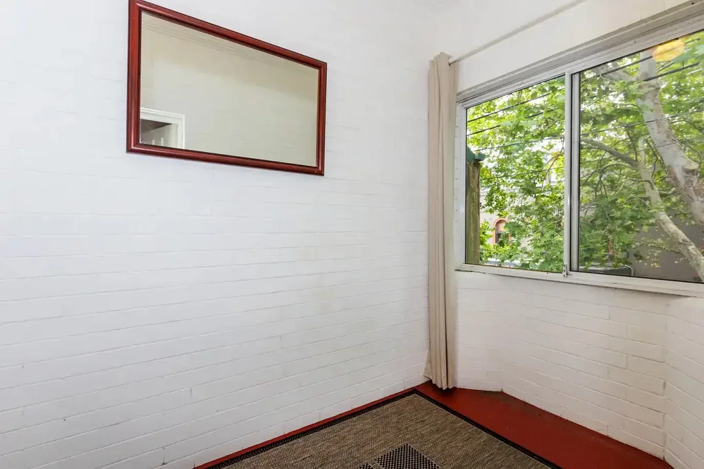 1 Bedroom + Study in Vibrant Area - 6 or 12 month lease | Unfurnished