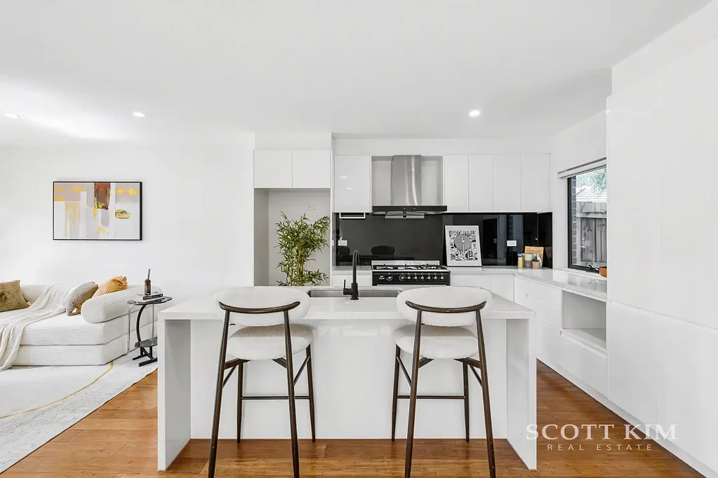 Mount Waverley 3Kwarto Freestanding Modern Contemporary Home with No Body Corporate