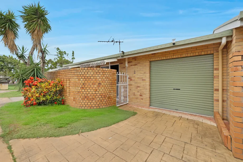 2/67 Oak Street, Andergrove, QLD 4740