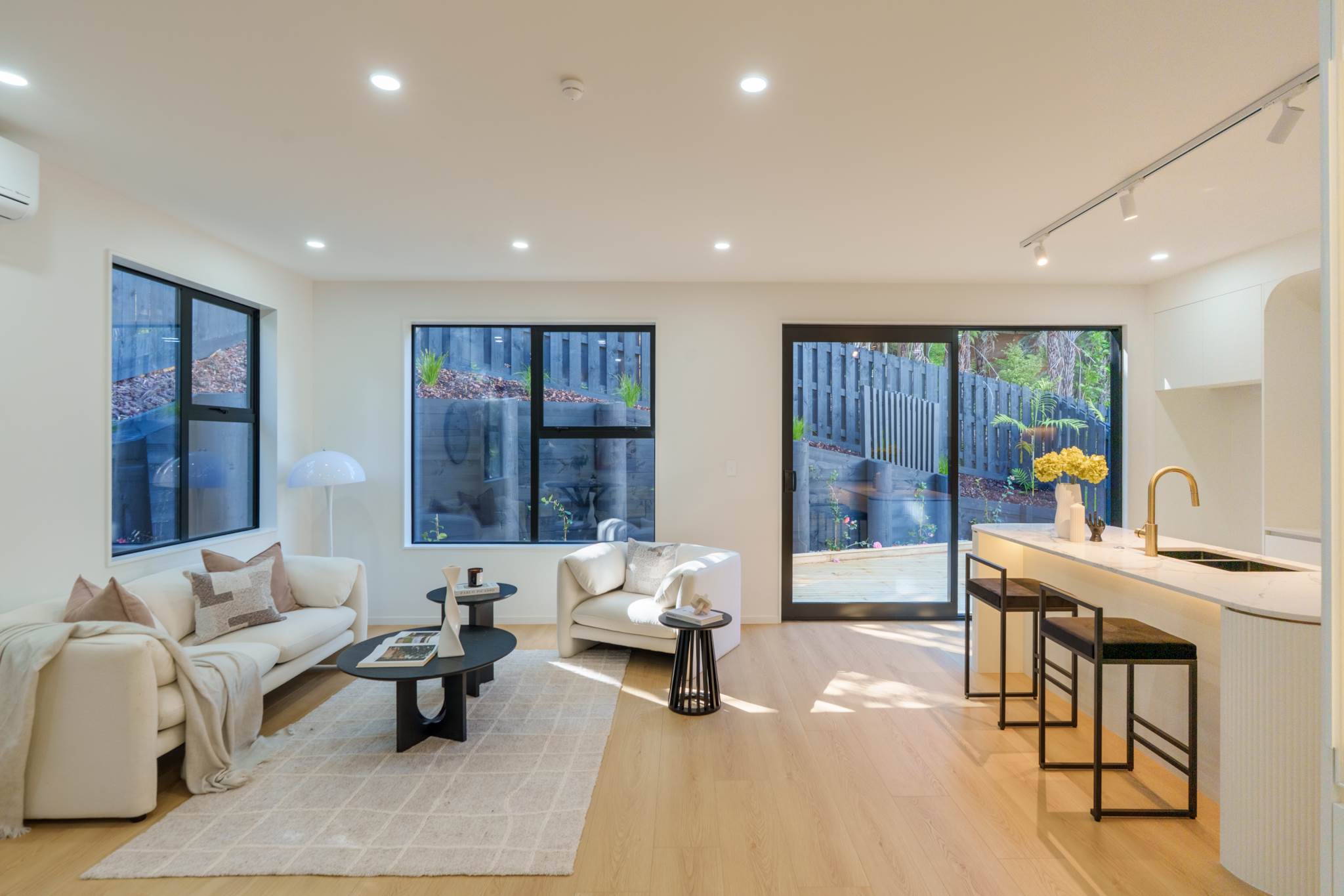 20B Barker Rise, Northcross, photo 3