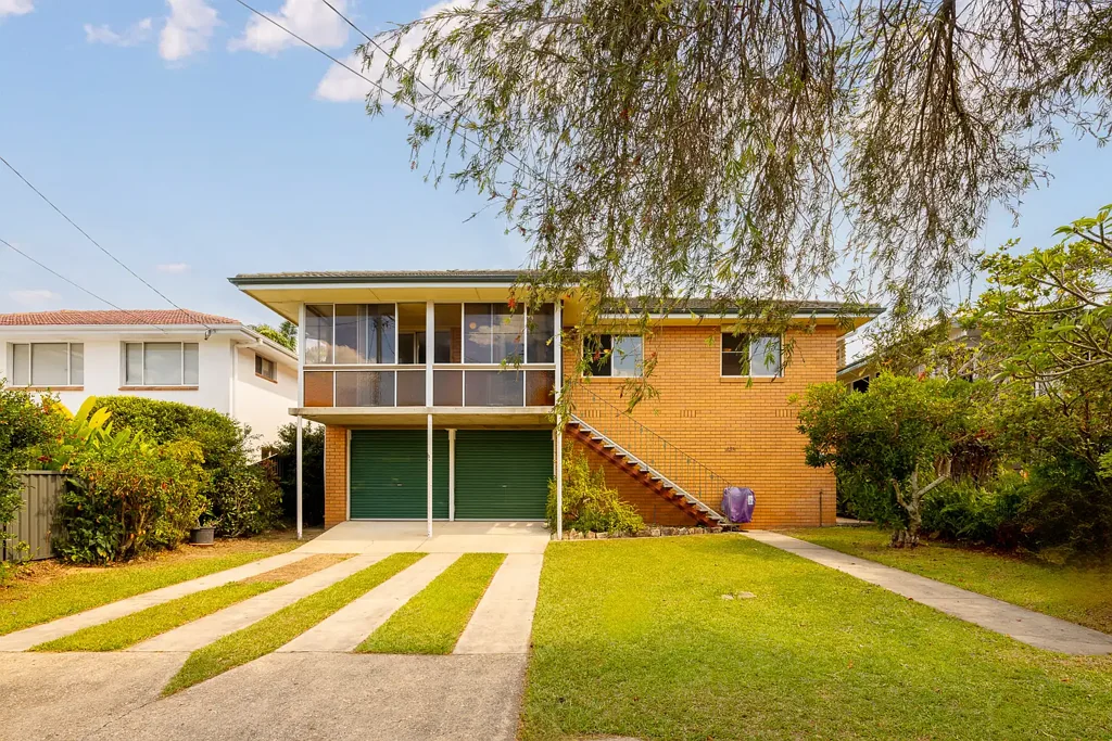 Margate 3房 朝北地块 50年传承 三卧宽敞 下层灵活 增值潜力大 靠近学校海滩 Calling All First Home Buyers!