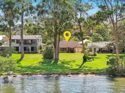 101 Riverside Drive, Port Macquarie