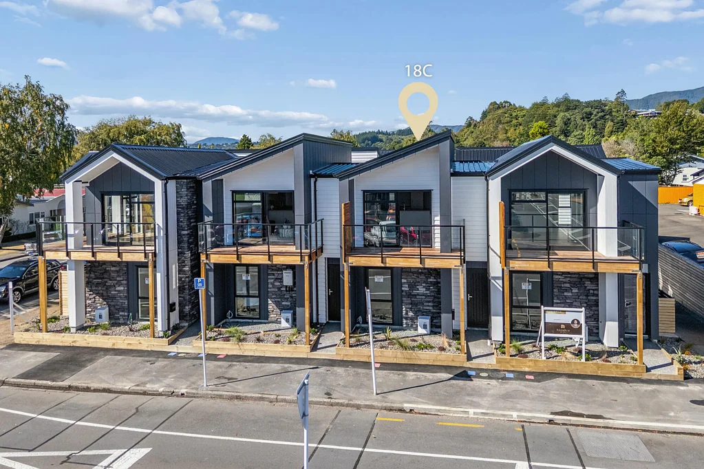 Upper Hutt Central 2બેડરૂમ Best Buy -Brand New Two Bed in CBD