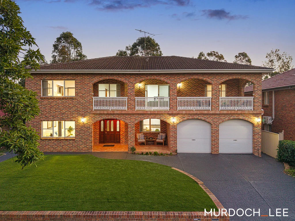 Baulkham Hills 7房 双层砖气派宅邸，带独立Granny Flat， 多代同堂理想之选！ Grand Double Brick Family Estate with Granny Flat