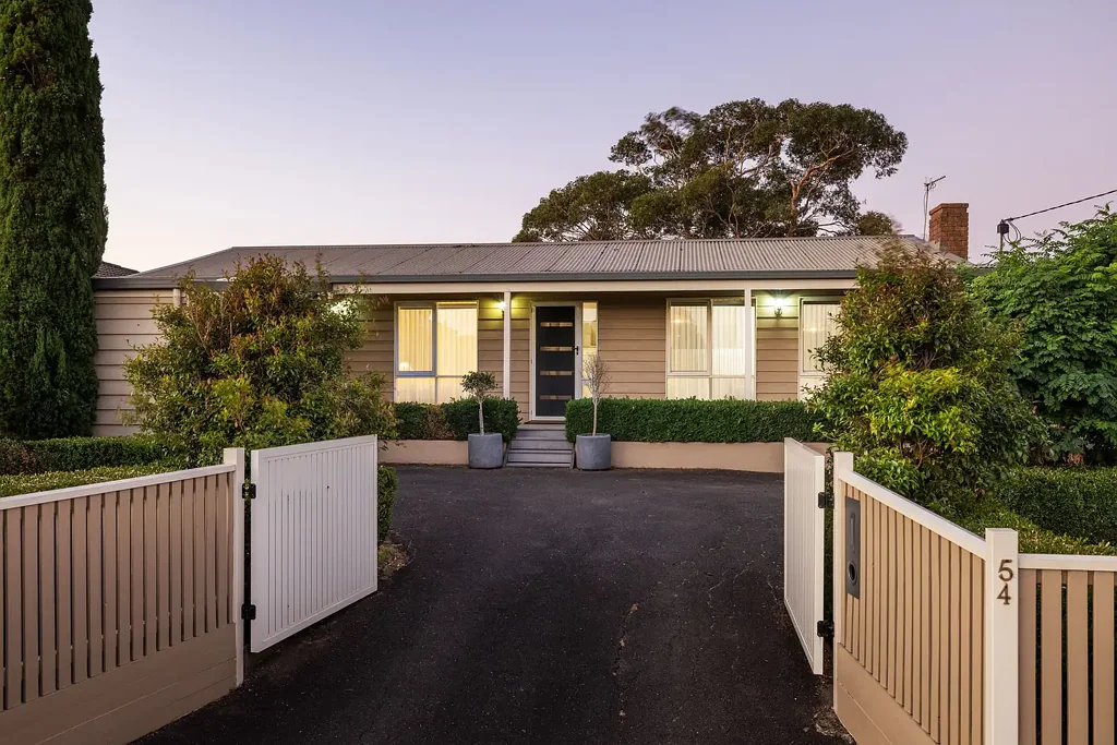 54 Whites Road, Warrnambool, VIC 3280