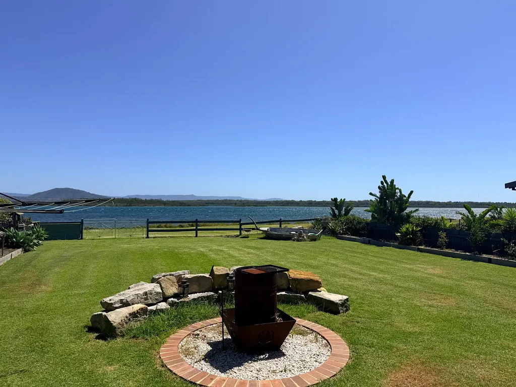 Flexible Waterfront Coastal Living - Two Self-Contained Residences