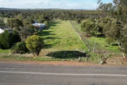 LOT 16 Great Southern Highway, Beverley