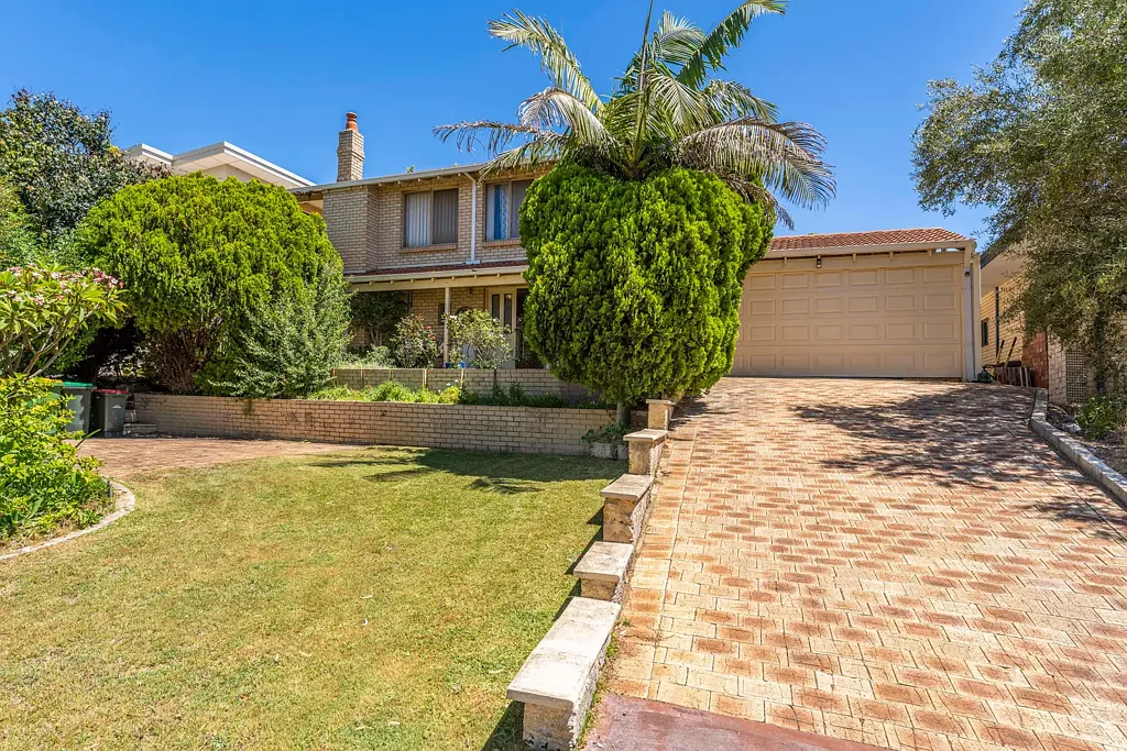 17 Indiana Parade, Singleton, WA 6175