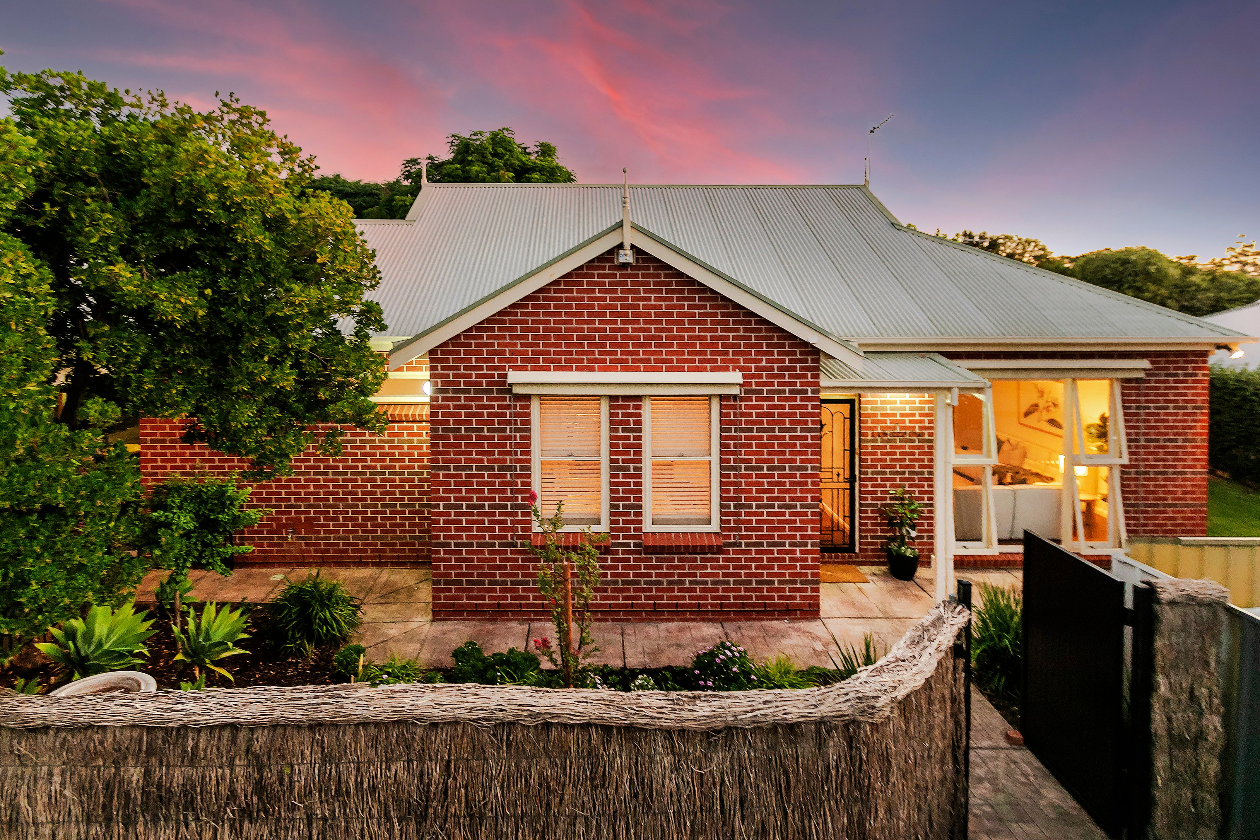 1 BLYTHEWOOD RD, TORRENS PARK SA 5062, 0房, 0浴, House