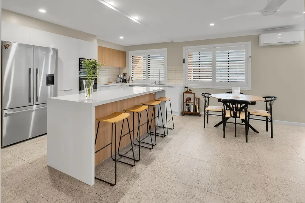 Tugun 2房  TUGUN'S BUZZING LIFESTYLE ALL AROUND YOU. FORGET THE CAR !!!!