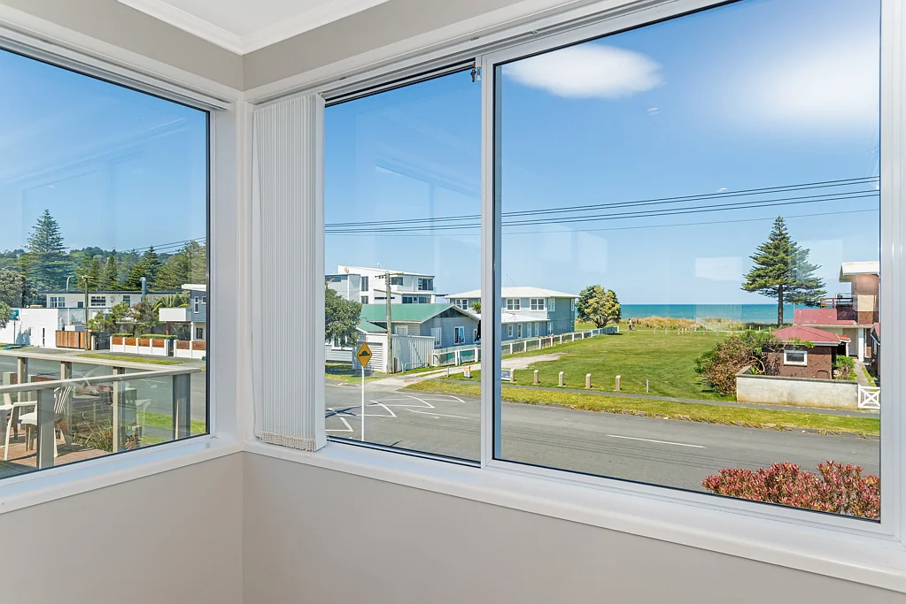 Awapuni 4房  Ocean views with city convenience