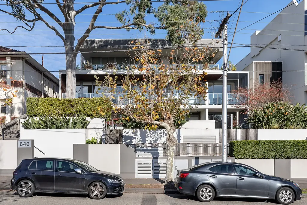 Boutique Luxury Apartment in the Heart of Hawksburn Village