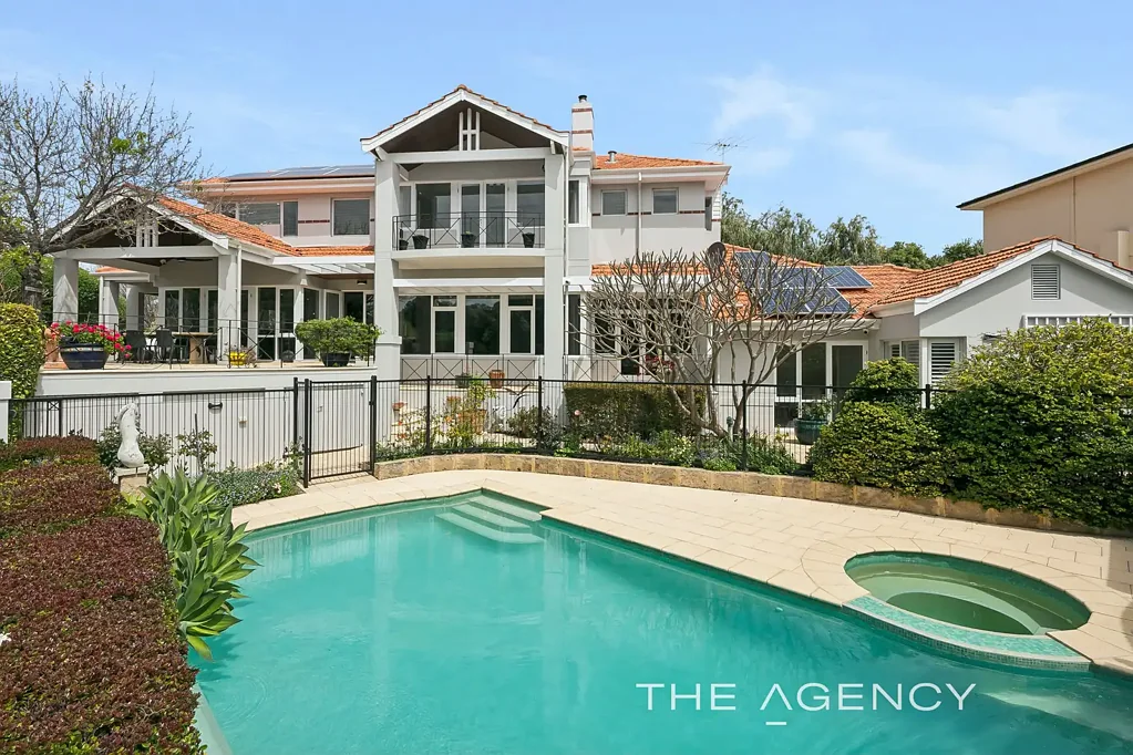 Swanbourne 4房  Magnificent Beach and Parkland Estate