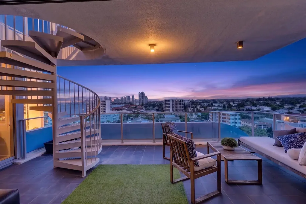 Labrador 3Phòng ngủ MUST BE SOLD | Sky-High Penthouse