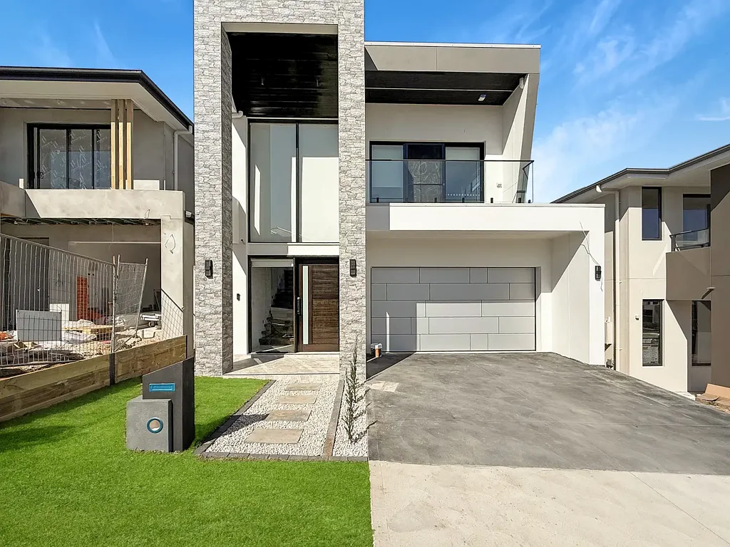 Modern 5-Bedroom Family Entertainer in Prime Box Hill Location