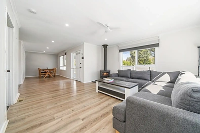 客厅 - 23 Railway Road, Baxter, VIC 3911