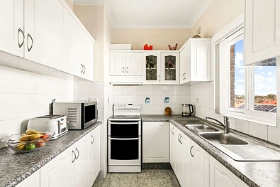 9 Florence Street, Hurlstone Park, NSW 2193, 6房, 2浴, House