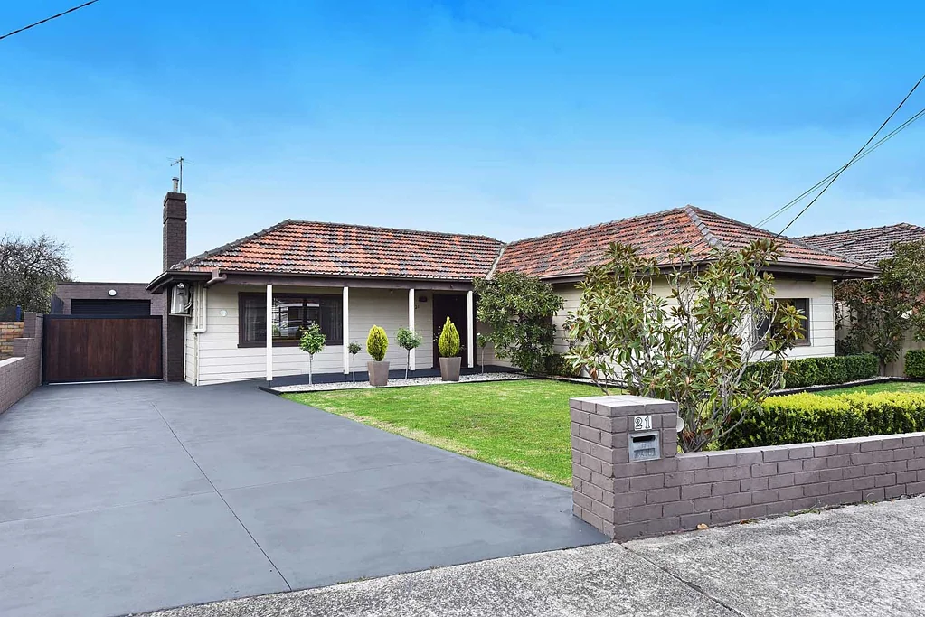 21 Gellibrand Crescent, Reservoir, VIC 3073