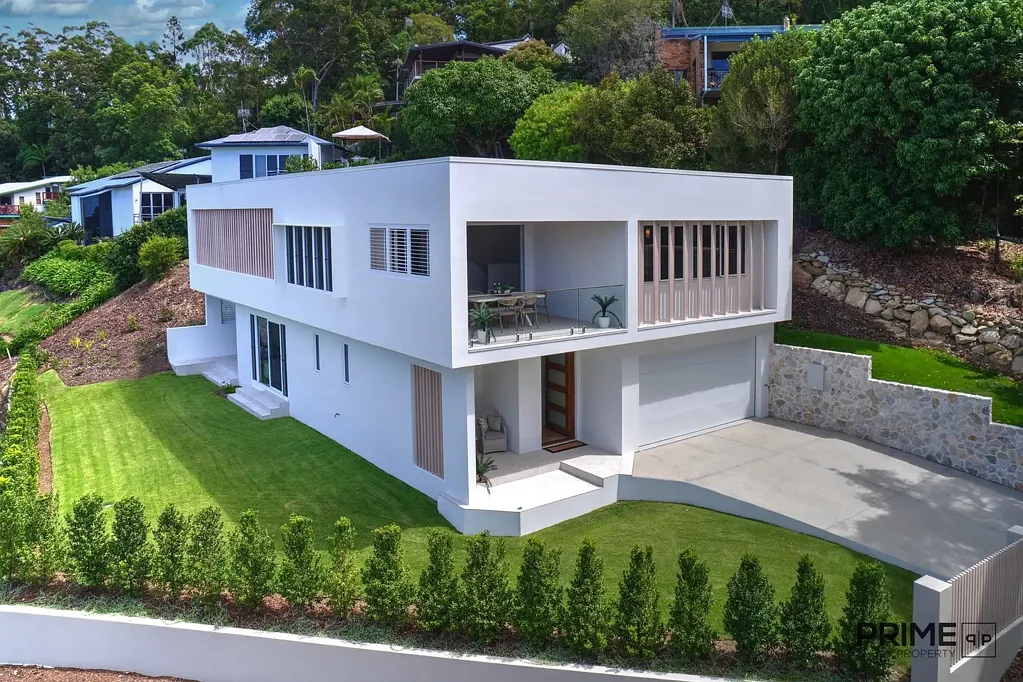 Buderim 5Kwarto Brand New with Ocean Views