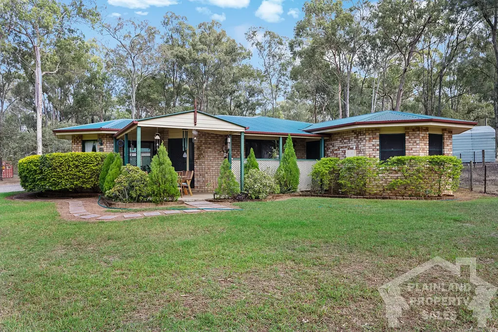 Glenore Grove 4ห้องนอน Spacious Family Lifestyle Property with Country Charm