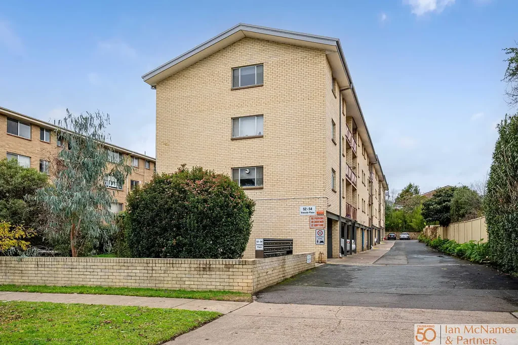 Recently Renovated & Ready to Impress – A Fresh, Modern Queanbeyan Gem